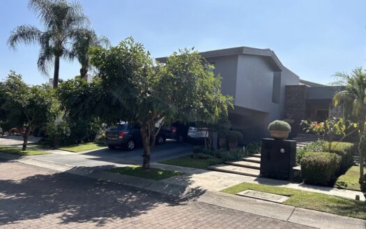 AZALEAS RESIDENCIAL, BUGAMBILIAS PRIMERA SECCIÓN