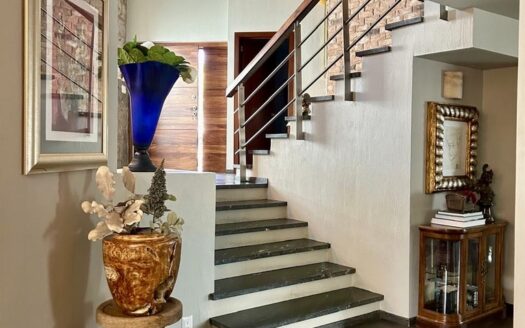 AZALEAS RESIDENCIAL, BUGAMBILIAS