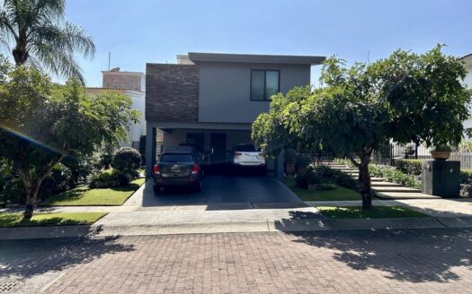 AZALEAS RESIDENCIAL, BUGAMBILIAS