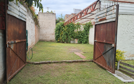 TERRENO EN JARDINES DEL VALLE