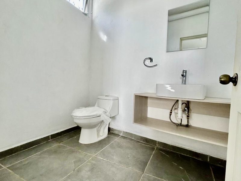 0e1a87b5-75dc-411b-a617-0ed46d491688