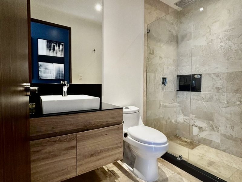 63f9558f-24ca-4b2d-b487-6e7484d765bb