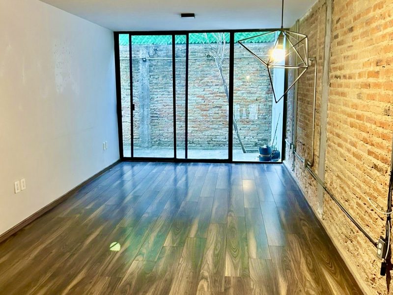 6657923f-3d78-4f40-92de-fa396ebf93d4