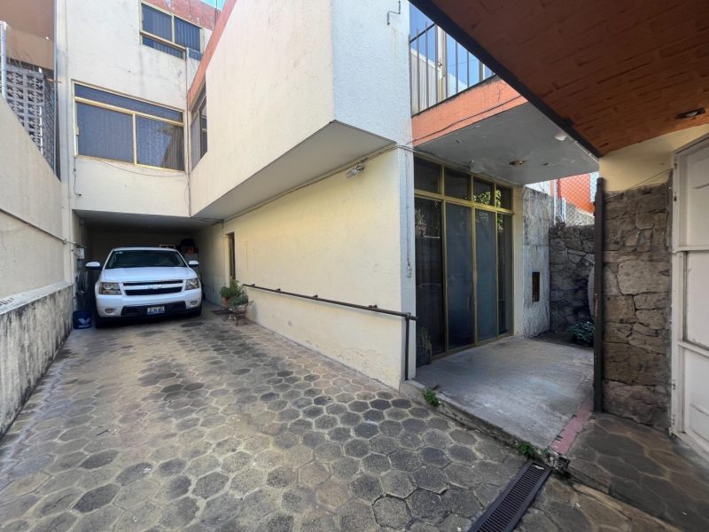 WhatsApp Image 2025-10-24 at 15.15.59