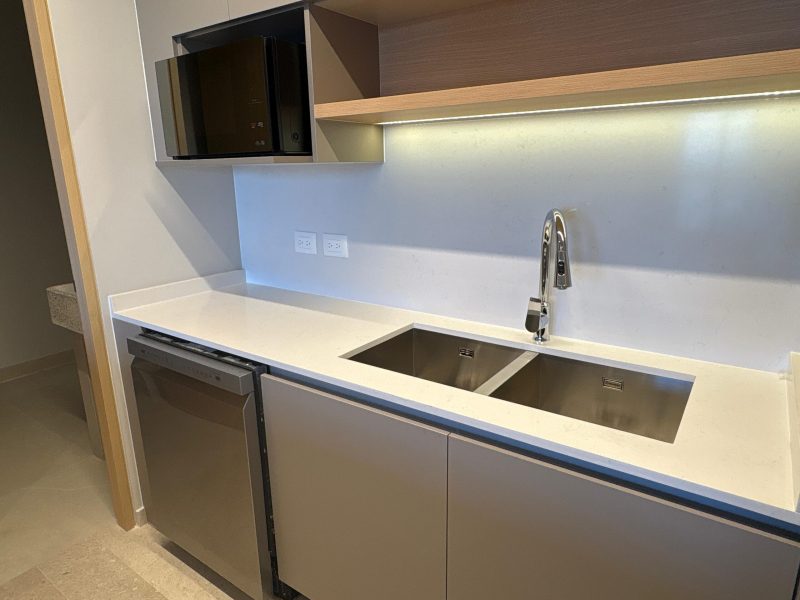 f588a97f-1a54-4b89-9f35-b4618949ab1b